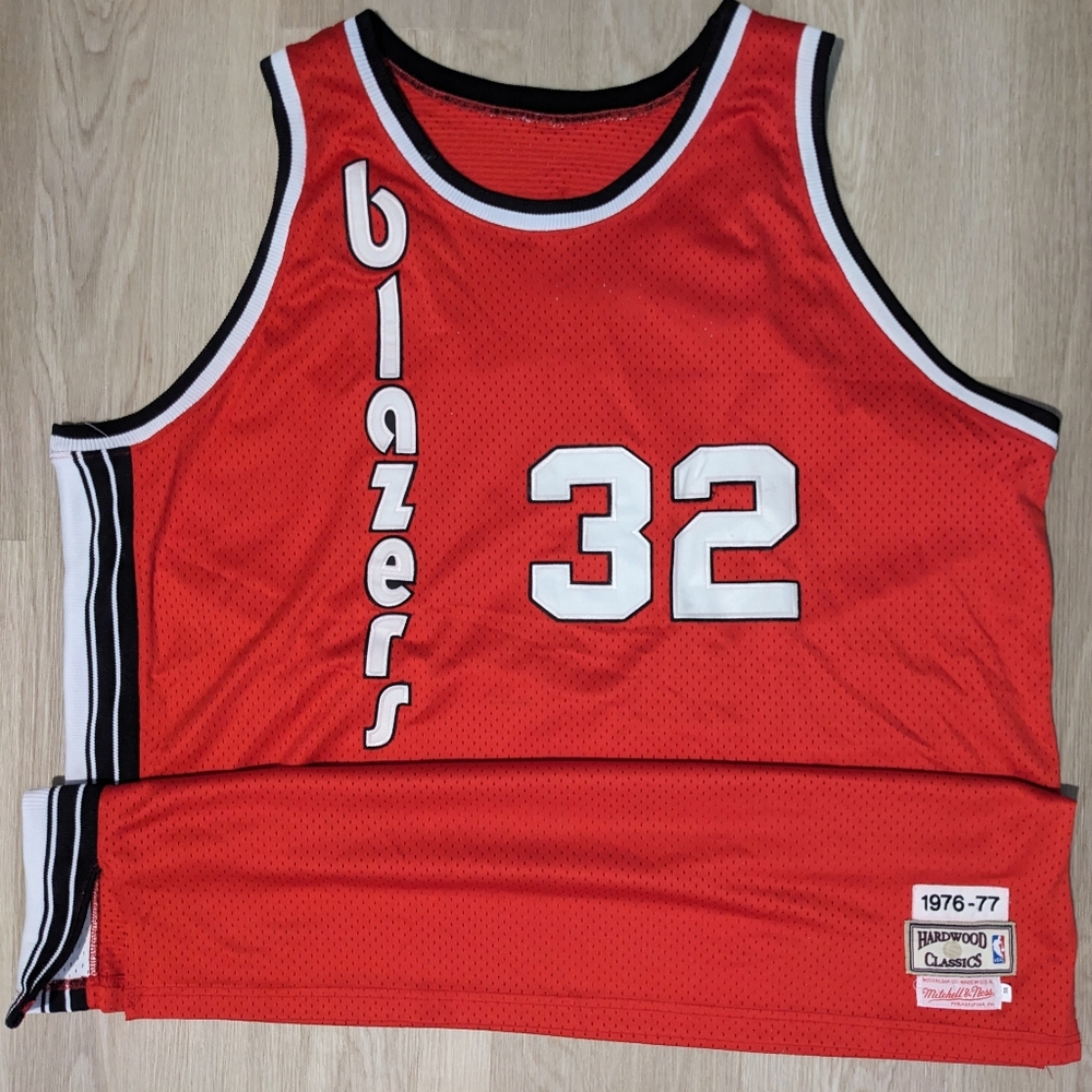 Blazers Walton jersey